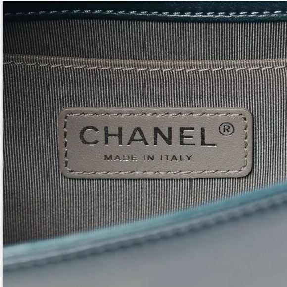Auth CHANEL Velvet Quilte Small Boy Flap Turquoise - Picture 9 of 13
